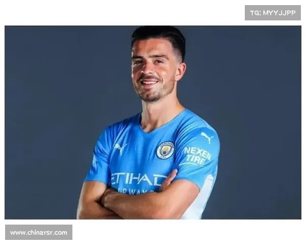 阿斯顿维拉与18岁青训中场马克斯·洛特签署首份职业合同开启新篇章